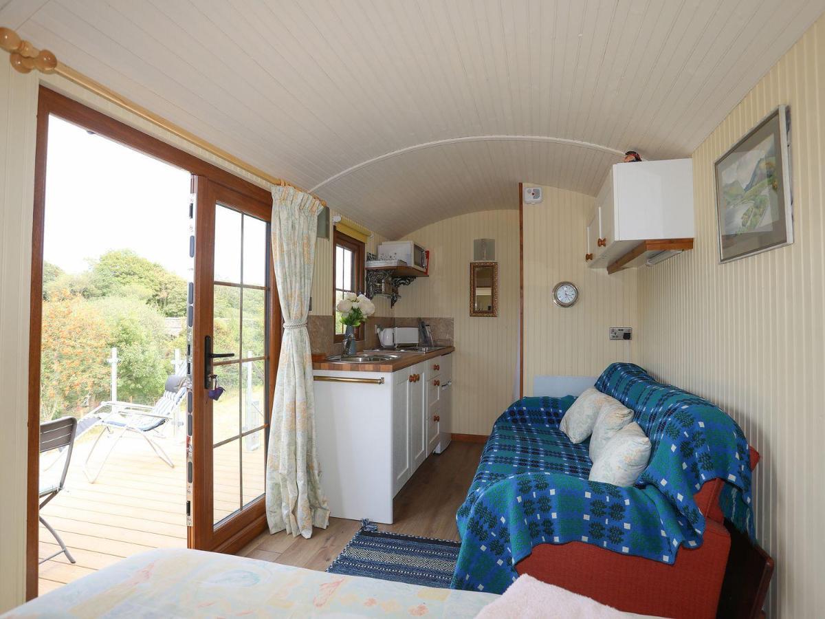 Holiday home Llety'r Bugail 1
